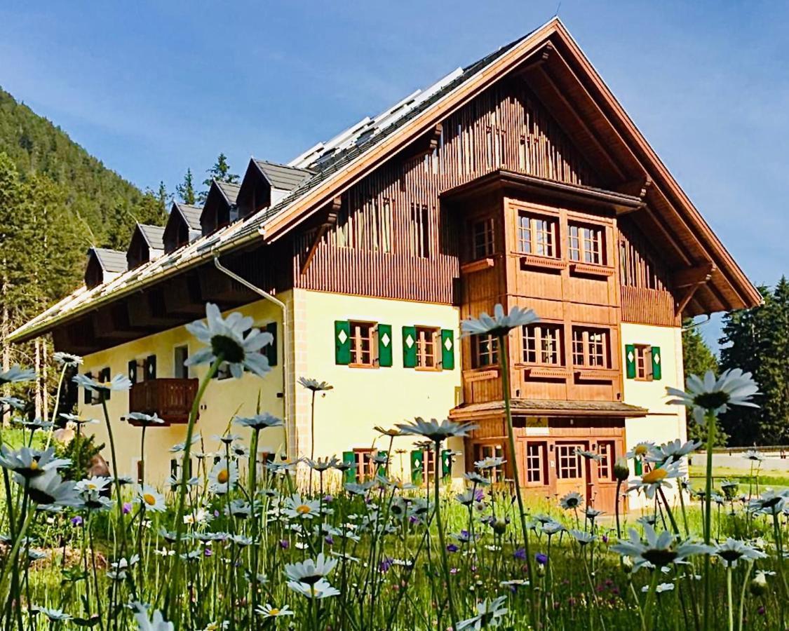 Natura Boutique Chalet Wellness Spa Dobbiaco Luaran gambar