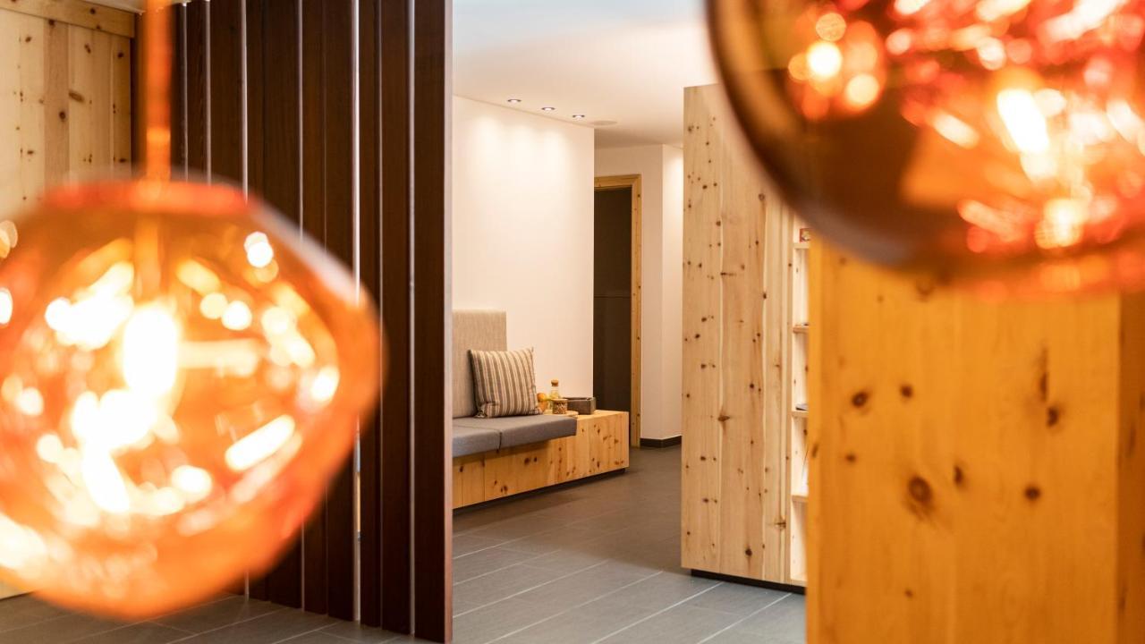 Natura Boutique Chalet Wellness Spa Dobbiaco Luaran gambar